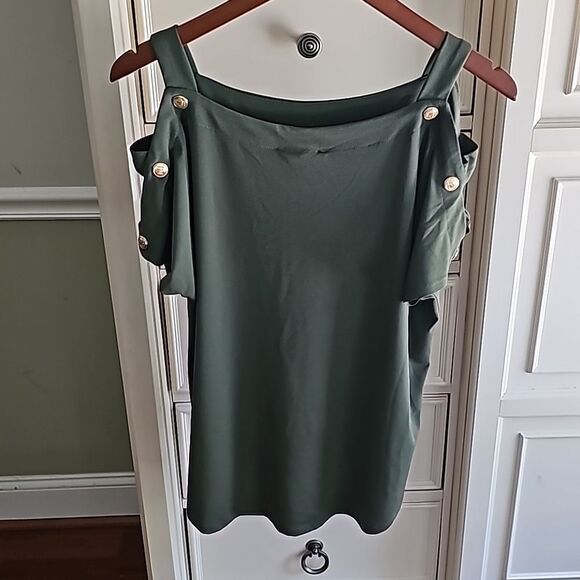 NWT Cable & Gauge Women's Green short sleeve Size M. Dry Oregano. - Picture 5 of 7